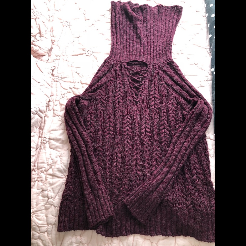 Xhilaration sweater